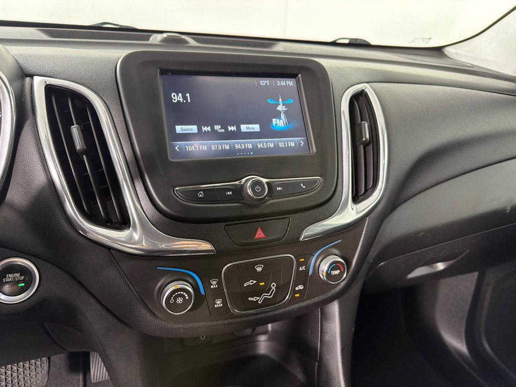 Used 2018 Chevrolet Equinox LT FWD image 15