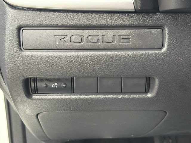 Used 2022 Nissan Rogue S AWD/4WD image 52