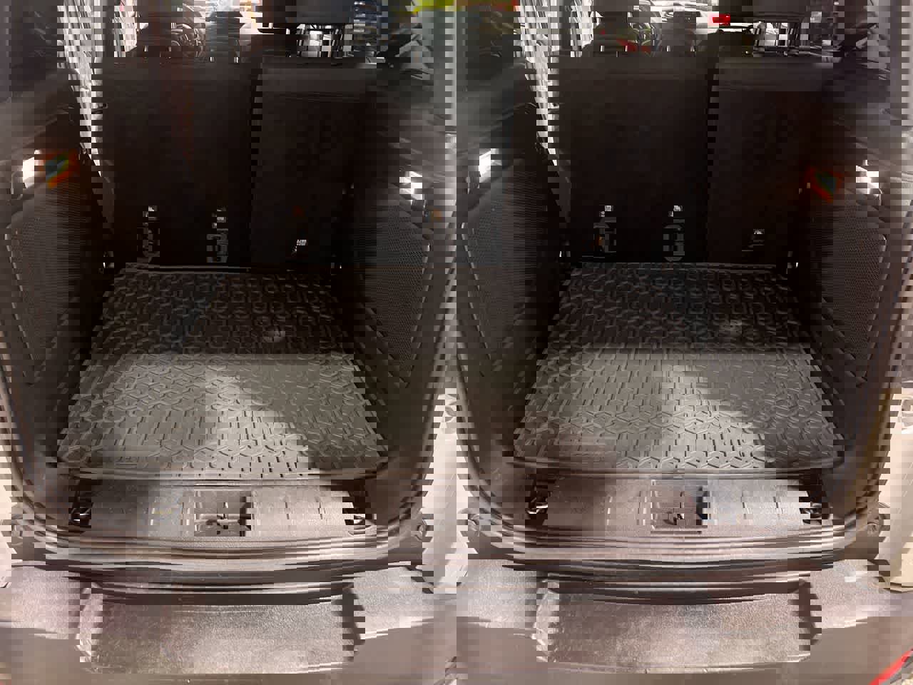 Used 2015 Jeep Renegade Latitude image 25