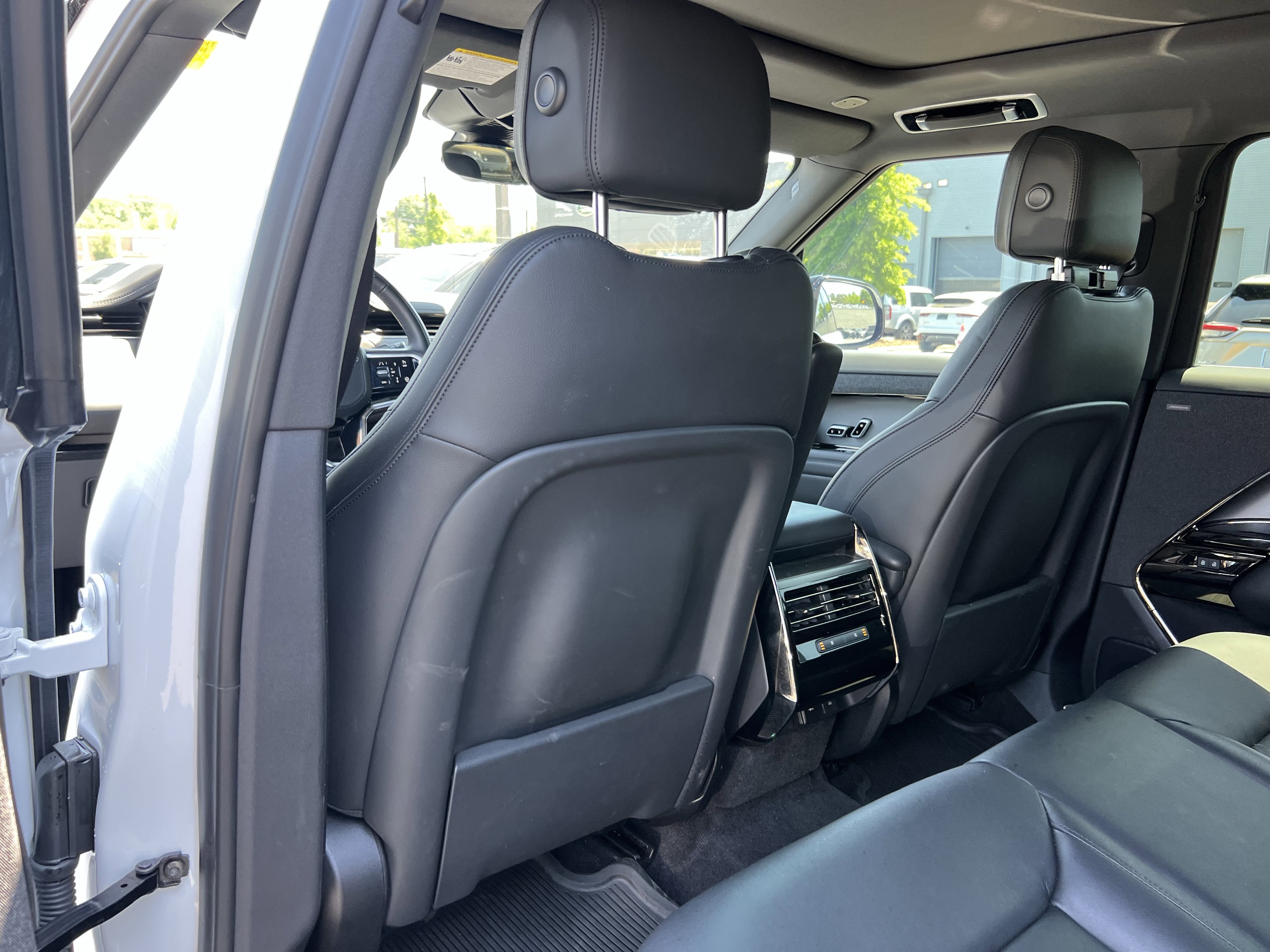 Used 2025 Land Rover Range Rover Sport S AWD/4WD image 33