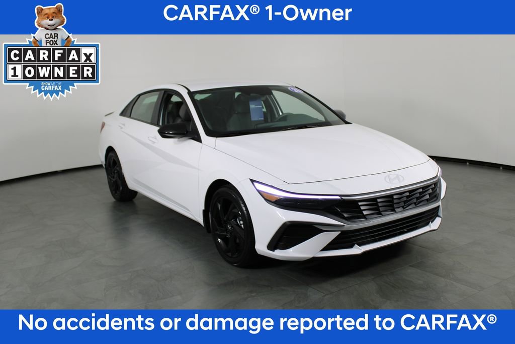 Certified 2026 Hyundai Elantra Sport FWD image 5