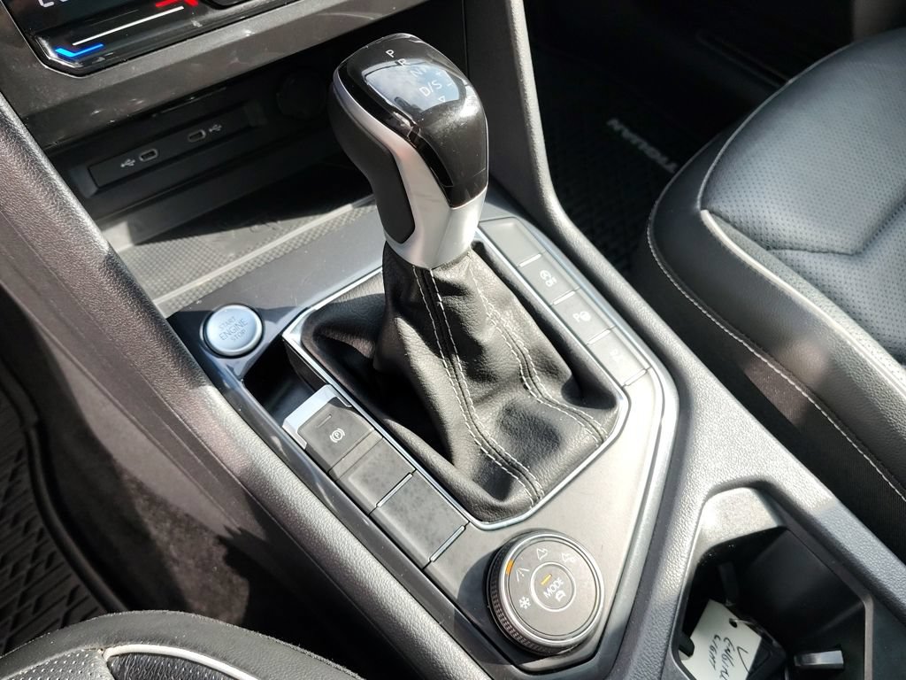 Used 2024 Volkswagen Tiguan SEL R-Line AWD/4WD image 20