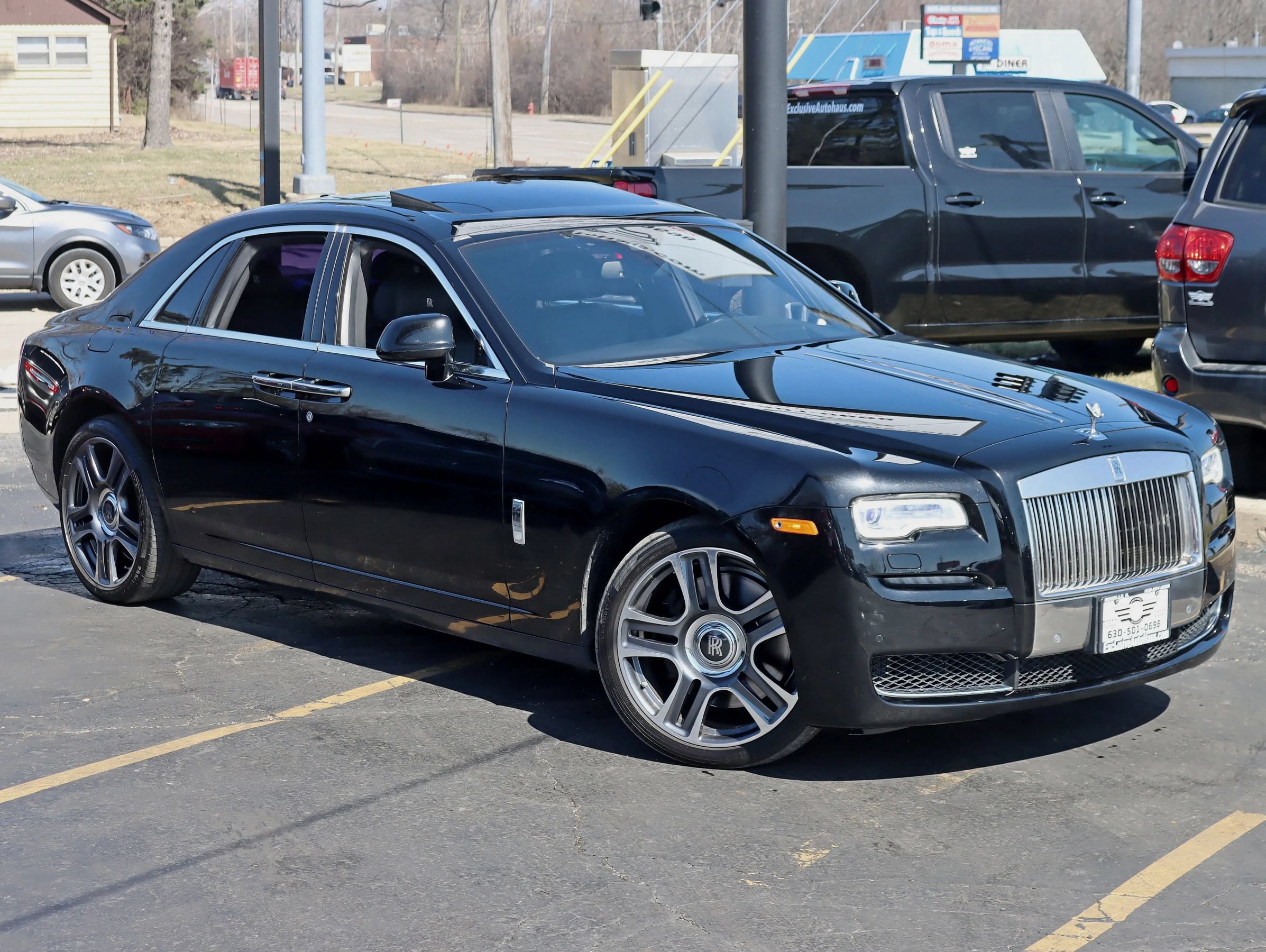 Used 2015 Rolls-Royce Ghost RWD image 9