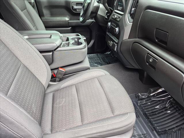 Used 2024 Chevrolet Silverado 1500 Custom w/ LPO, Dark Essentials Package AWD/4WD image 19