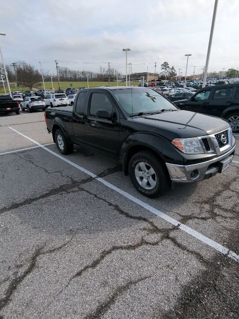 Used 2011 Nissan Frontier SV image 13