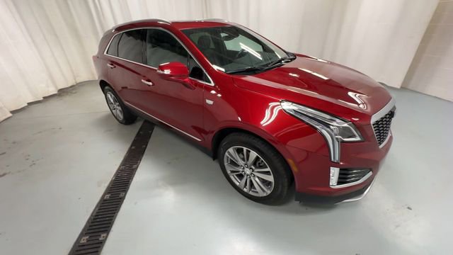 Certified 2023 Cadillac XT5 Premium Luxury AWD/4WD image 2