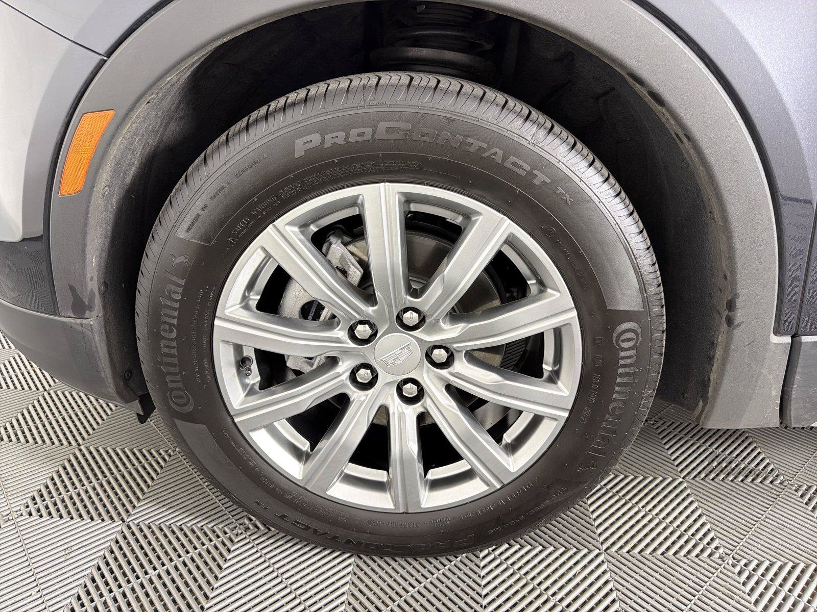 Certified 2023 Cadillac XT4 Premium Luxury AWD/4WD image 9