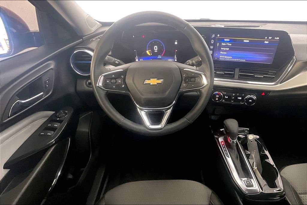 Used 2026 Chevrolet Trax LT w/ Driver Confidence Package FWD image 6