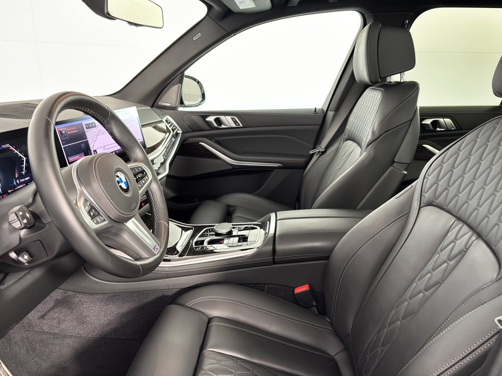 Certified 2024 BMW X5 sDrive40i w/ M Sport Package RWD image 5