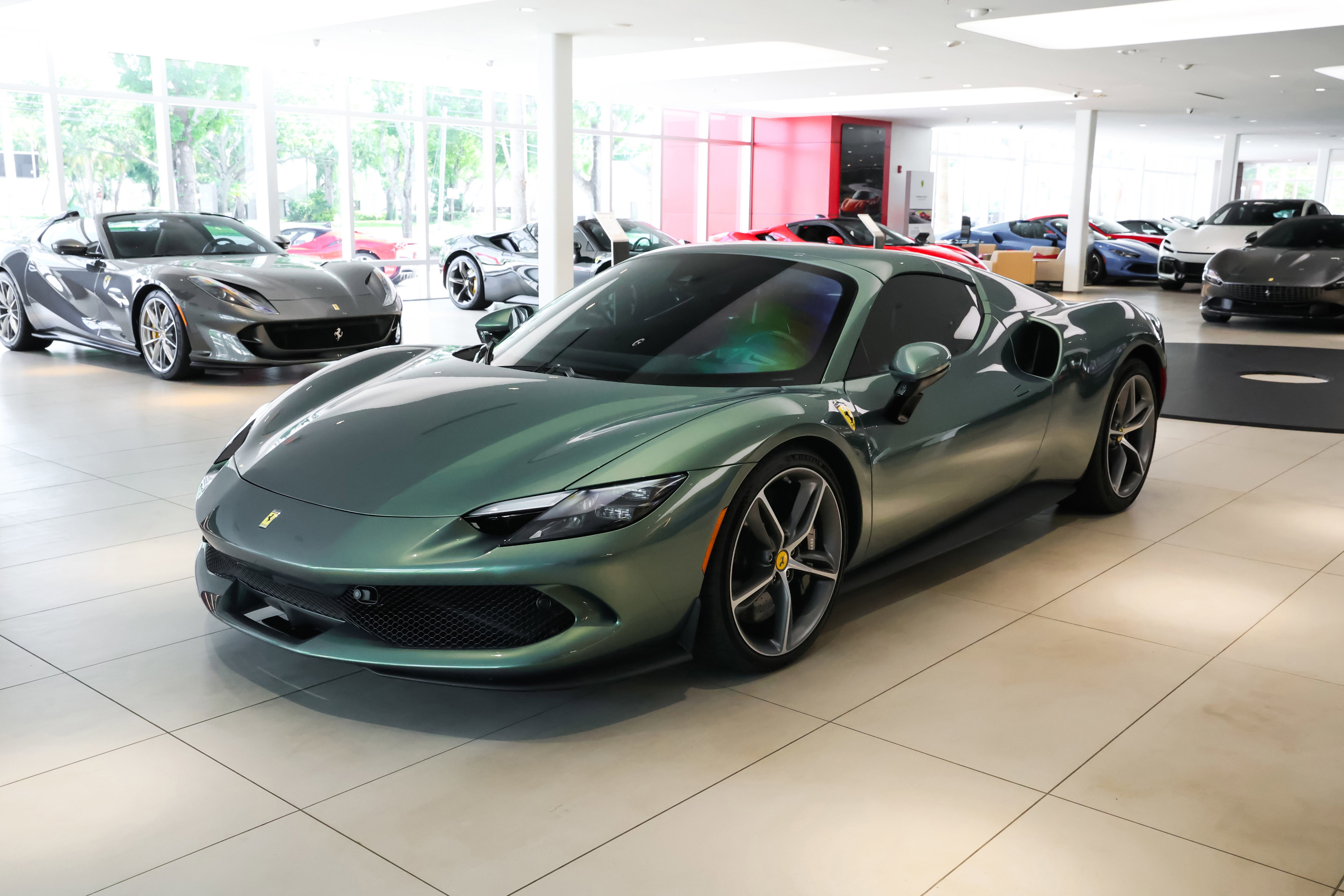Used 2023 Ferrari 296 GTS RWD image 19