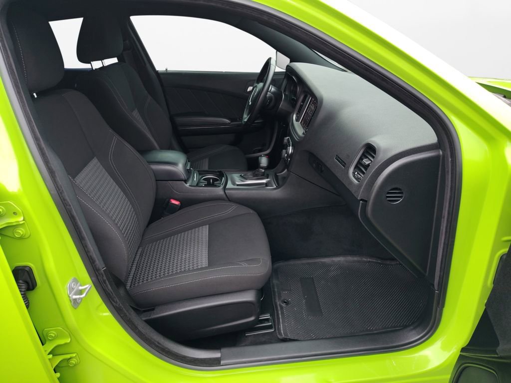 Used 2023 Dodge Charger SXT w/ Blacktop Package image 23