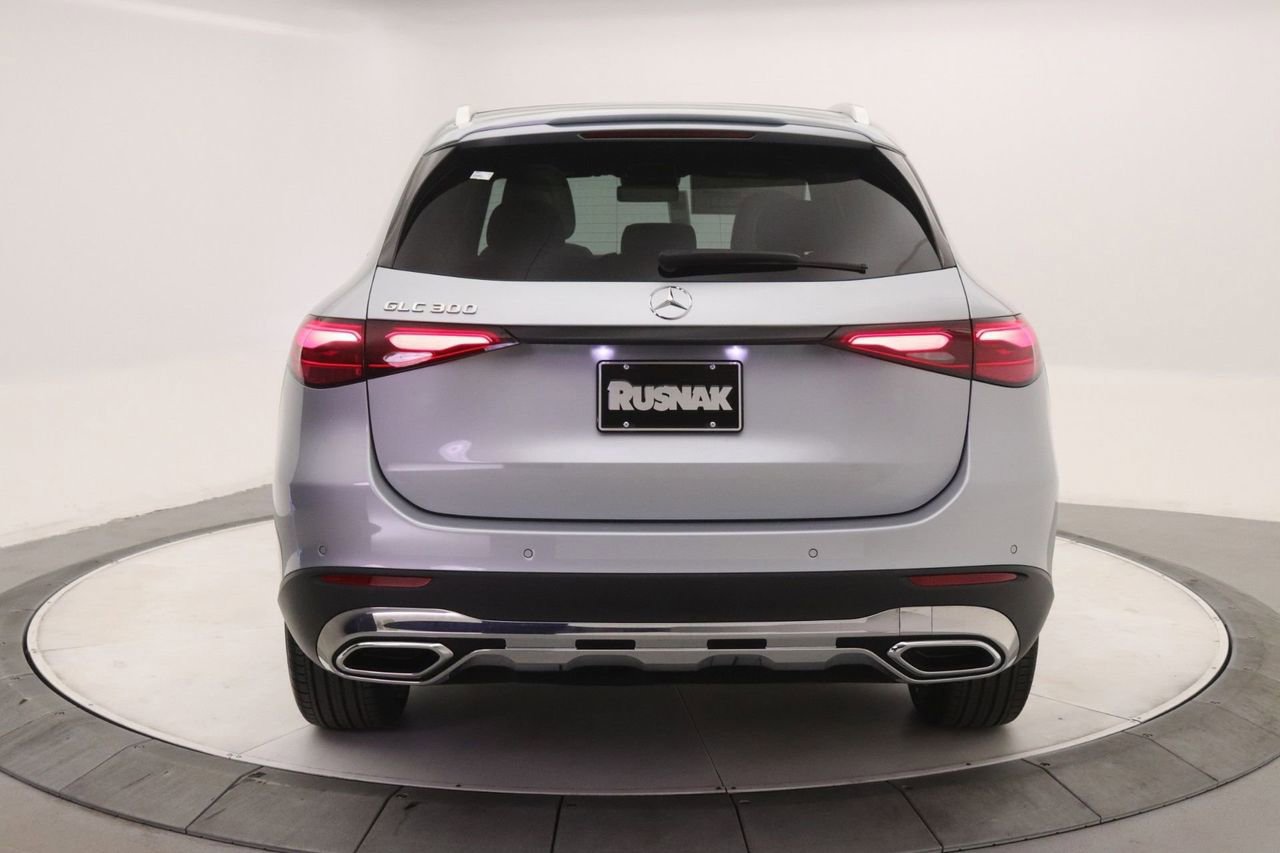 New 2026 Mercedes-Benz GLC 300 image 3