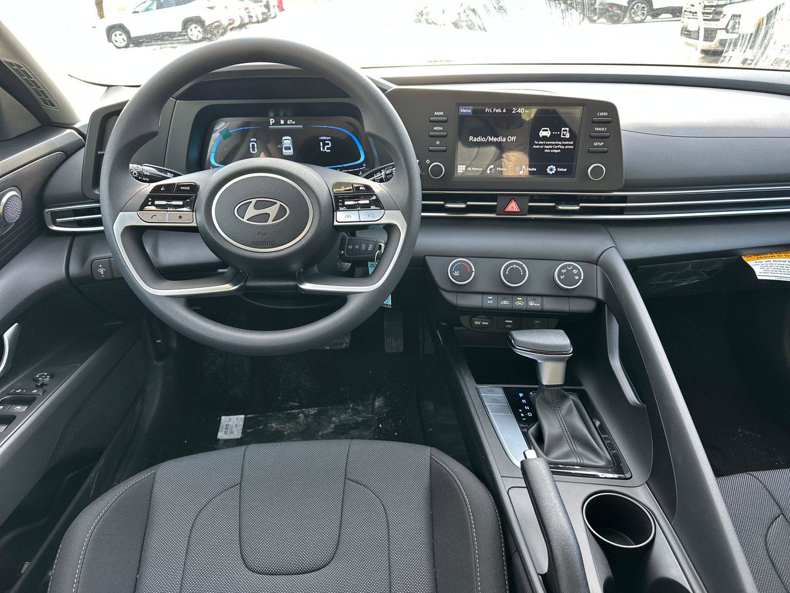 New 2026 Hyundai Elantra SE image 8