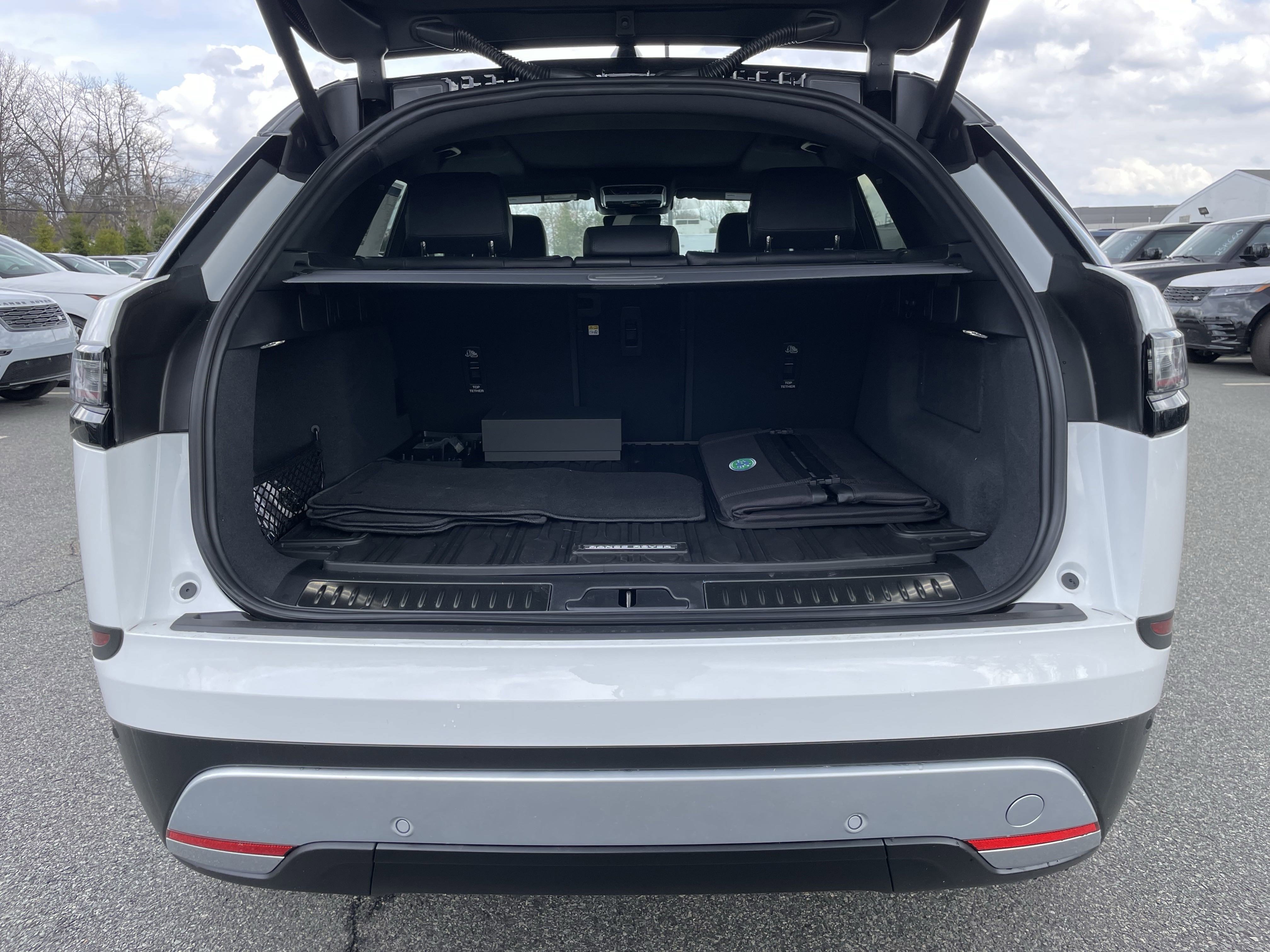 New 2026 Land Rover Range Rover Velar S image 36