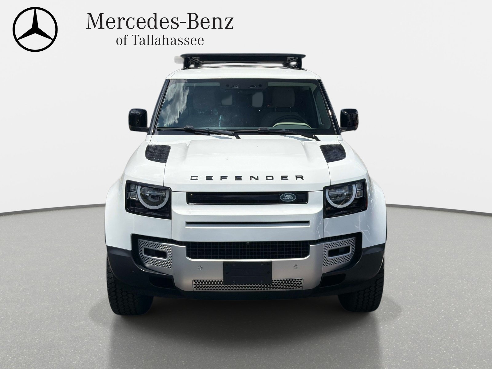 Used 2023 Land Rover Defender 90 S AWD/4WD image 2