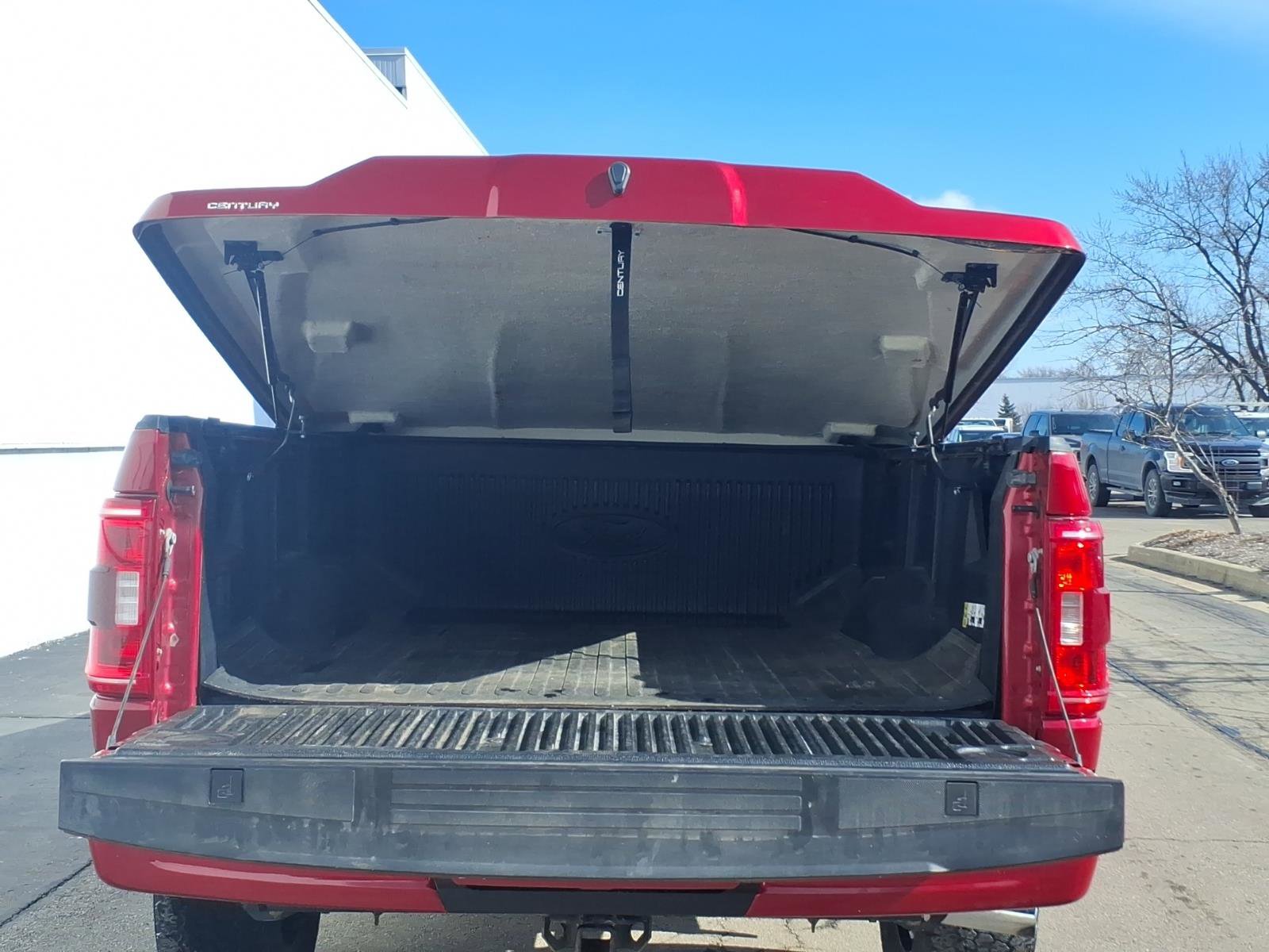 Used 2021 Ford F150 XLT w/ Equipment Group 302A High image 7