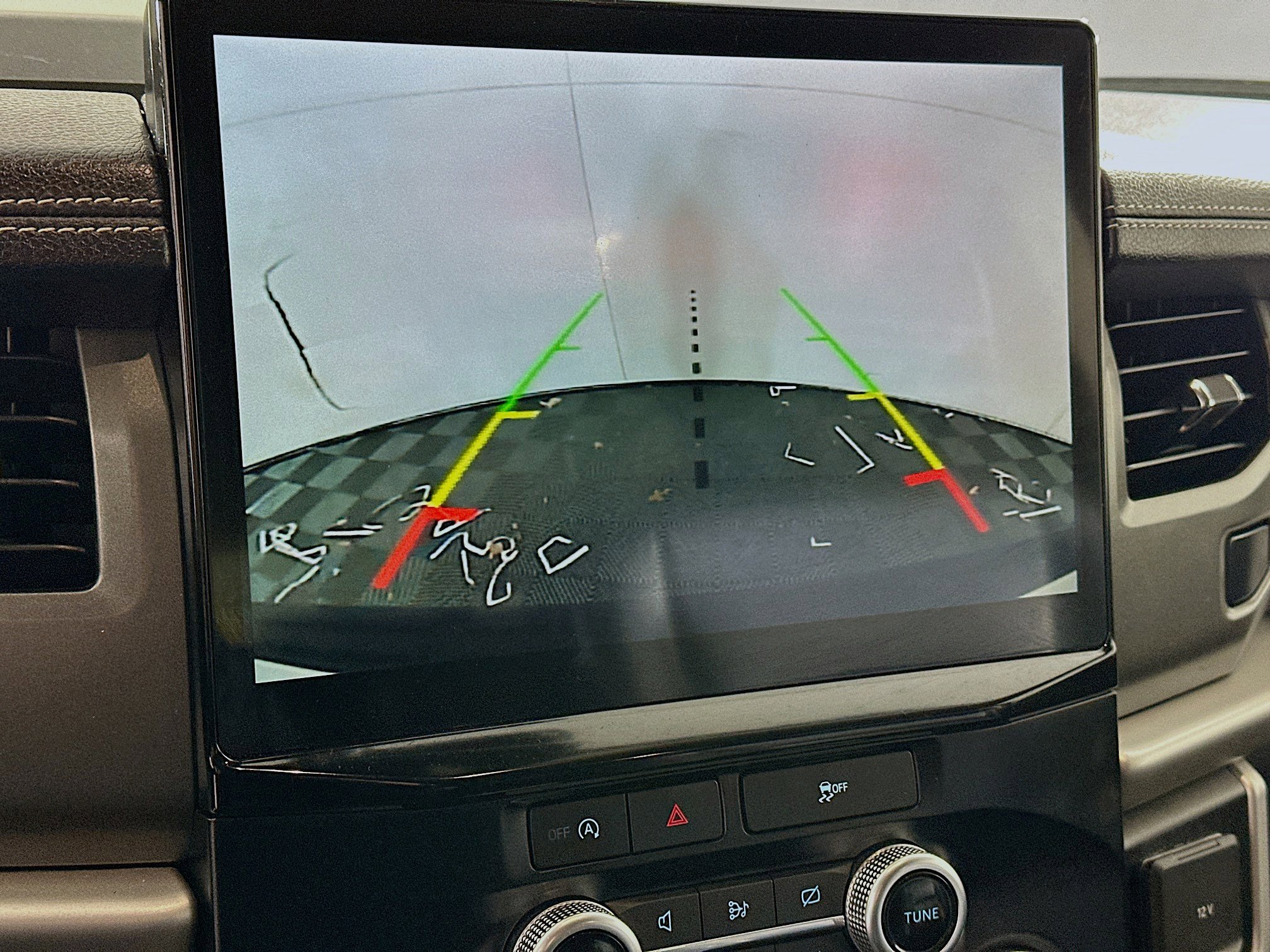 Used 2024 Ford Expedition Max XLT image 23