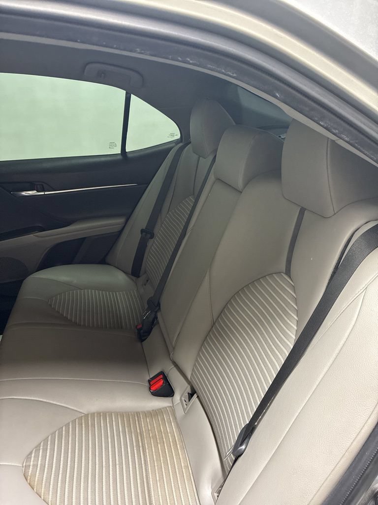 Used 2021 Toyota Camry SE FWD image 22