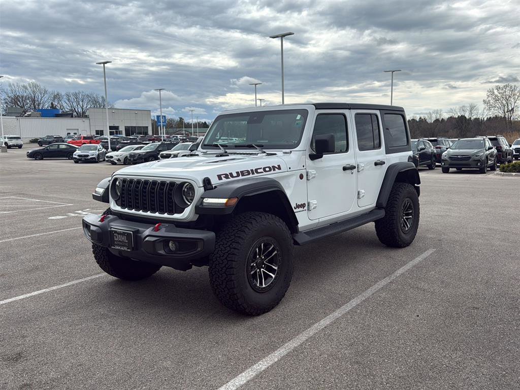 Used 2024 Jeep Wrangler Unlimited Rubicon w/ XTREMEE 35" Tire Package AWD/4WD image 5