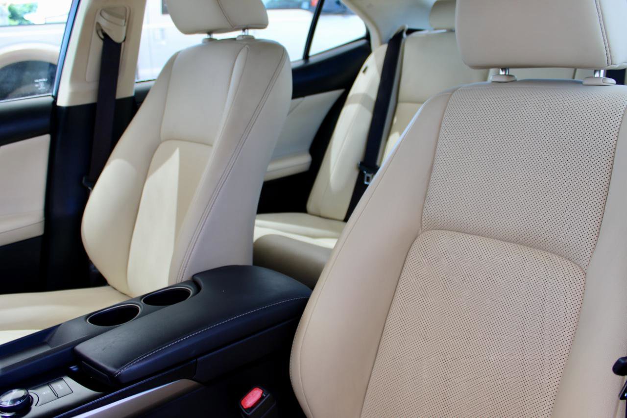 Used 2014 Lexus IS 250 AWD w/ Premium Package image 12