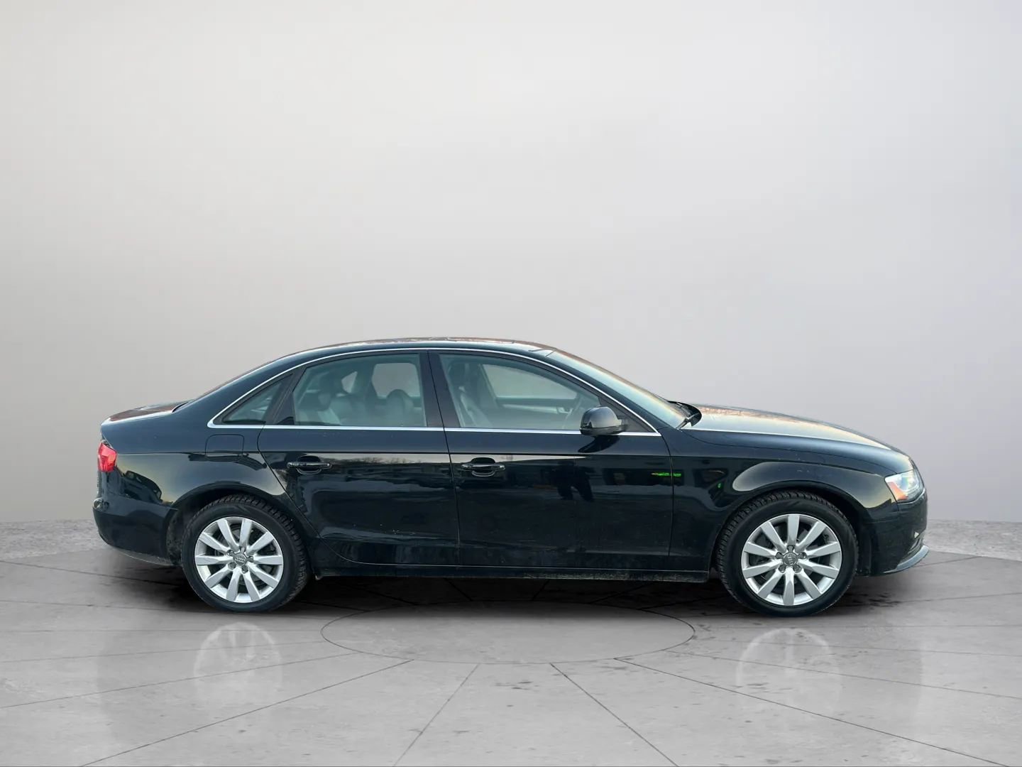 Used 2013 Audi A4 2.0T Premium w/ Convenience Pkg image 12