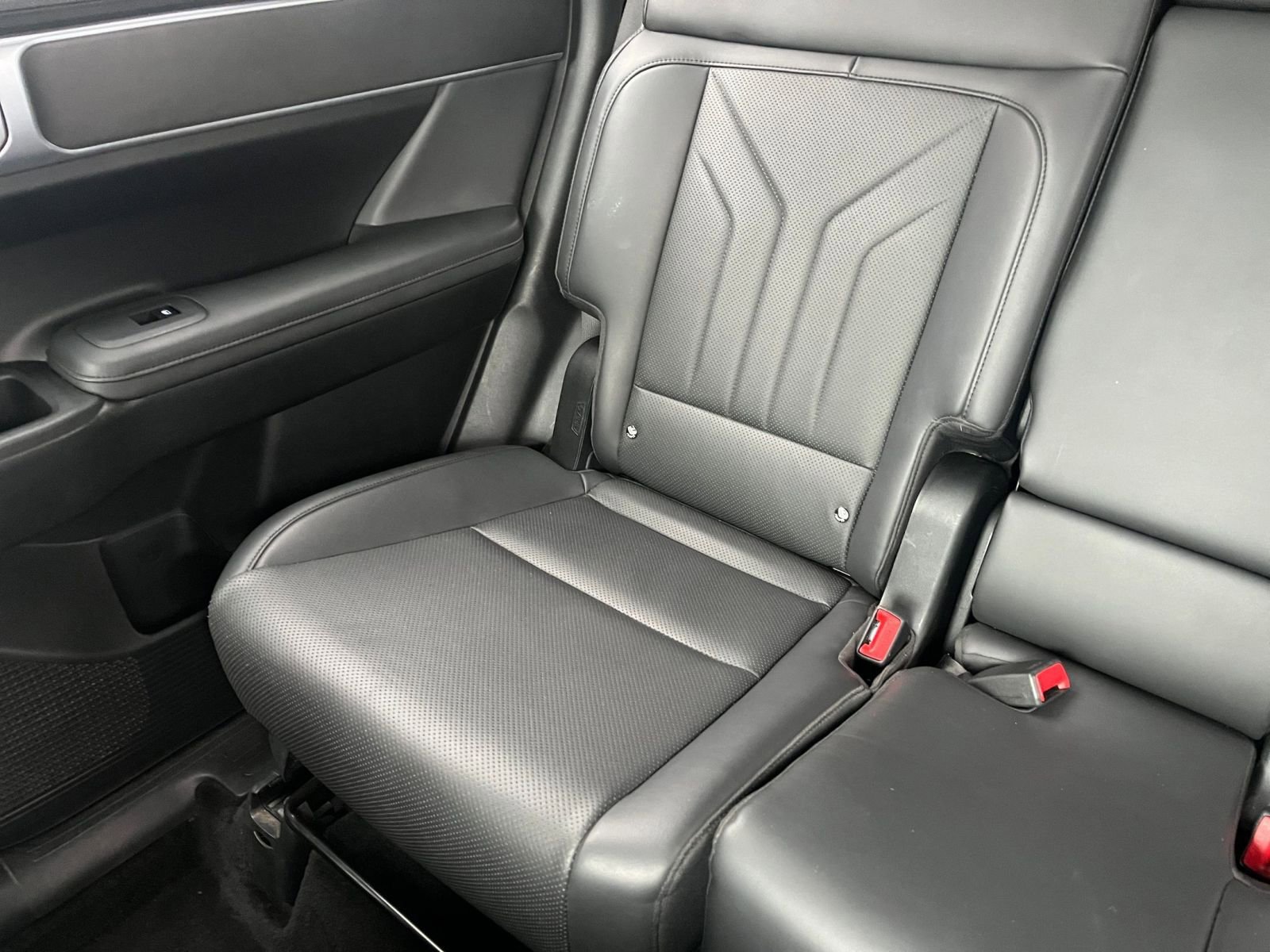 Used 2025 Hyundai Santa Fe SEL FWD image 42