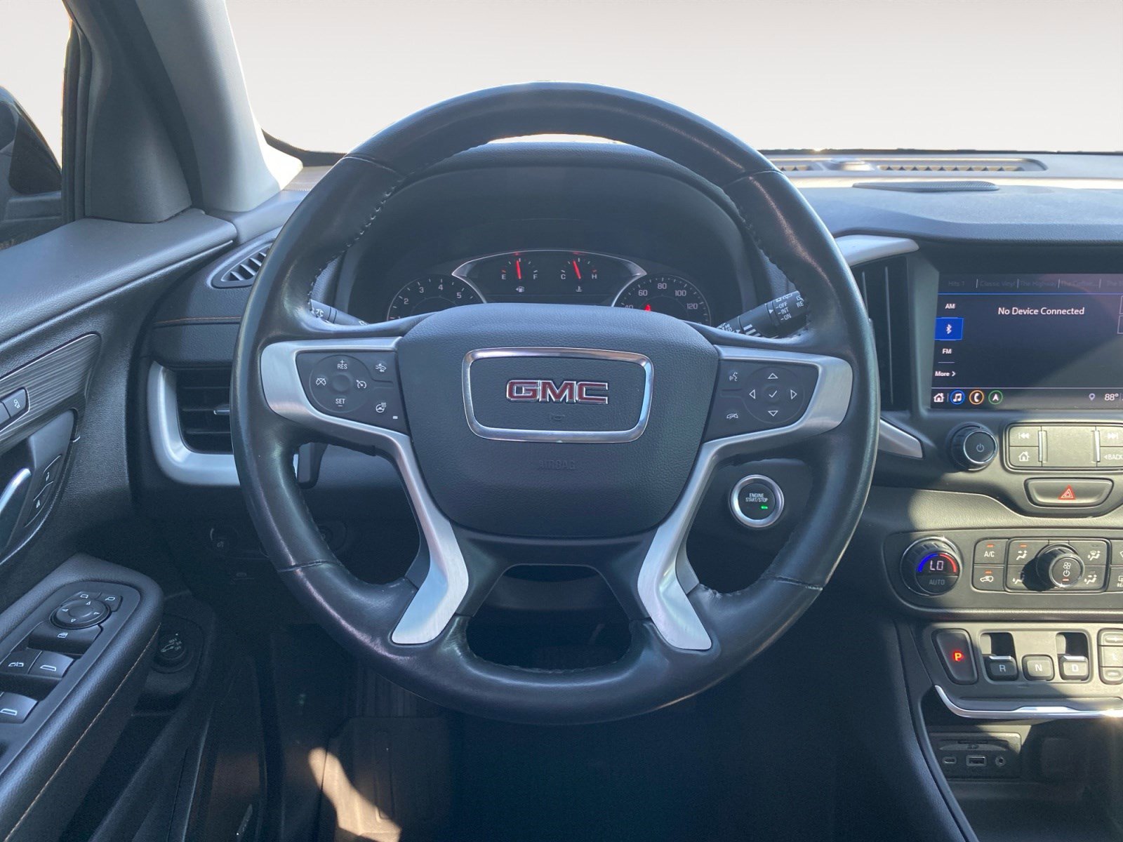 Used 2020 GMC Terrain SLT w/ Preferred Package image 9