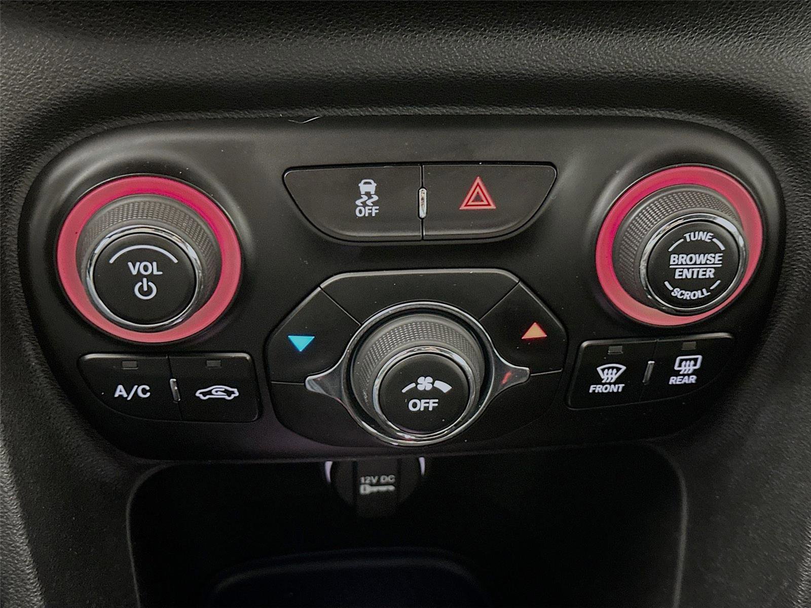 Used 2014 Dodge Dart SXT FWD image 9