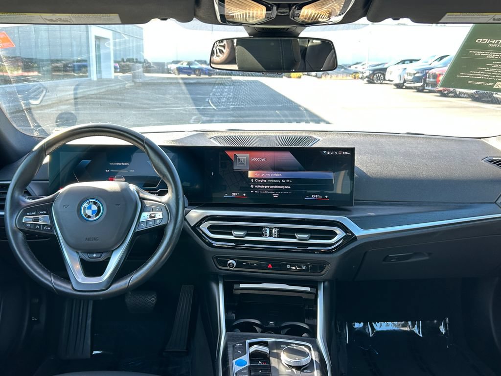 Used 2023 BMW i4 eDrive35 w/ Premium Package RWD image 34