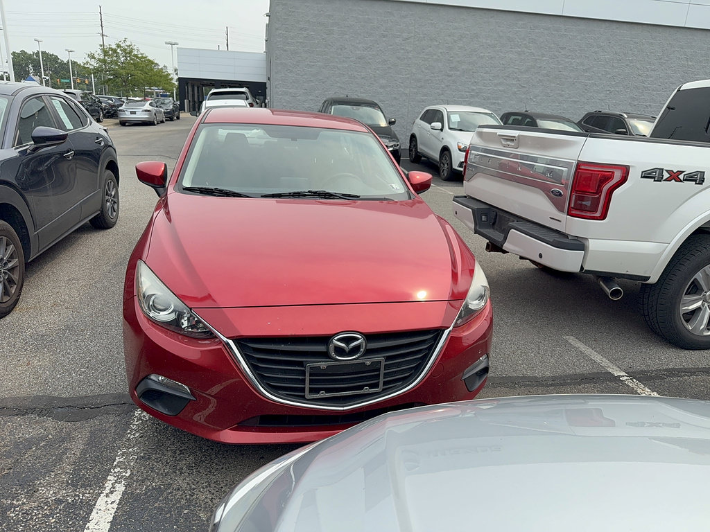 Used 2014 MAZDA MAZDA3 i Touring w/ Technology Package FWD image 2