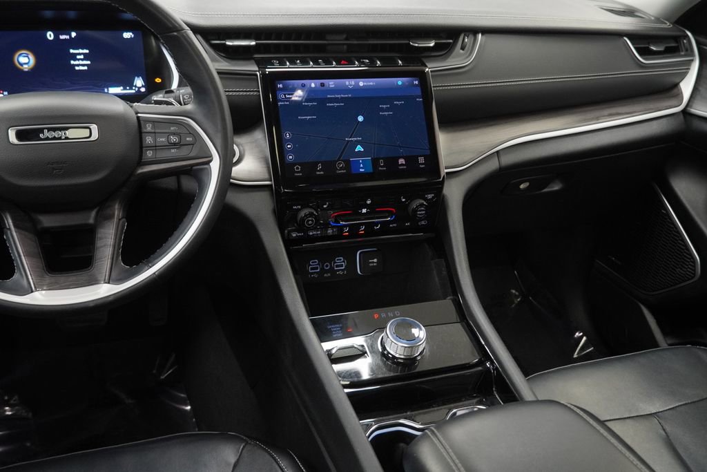 Used 2022 Jeep Grand Cherokee L Limited image 28