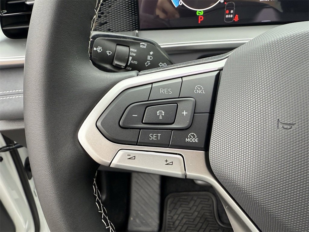 New 2026 Volkswagen Tiguan SE image 14