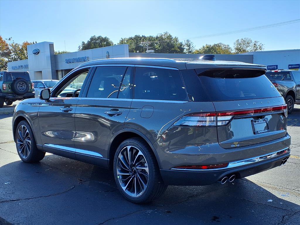 New 2025 Lincoln Aviator Reserve w/ Equipment Group 201A image 10