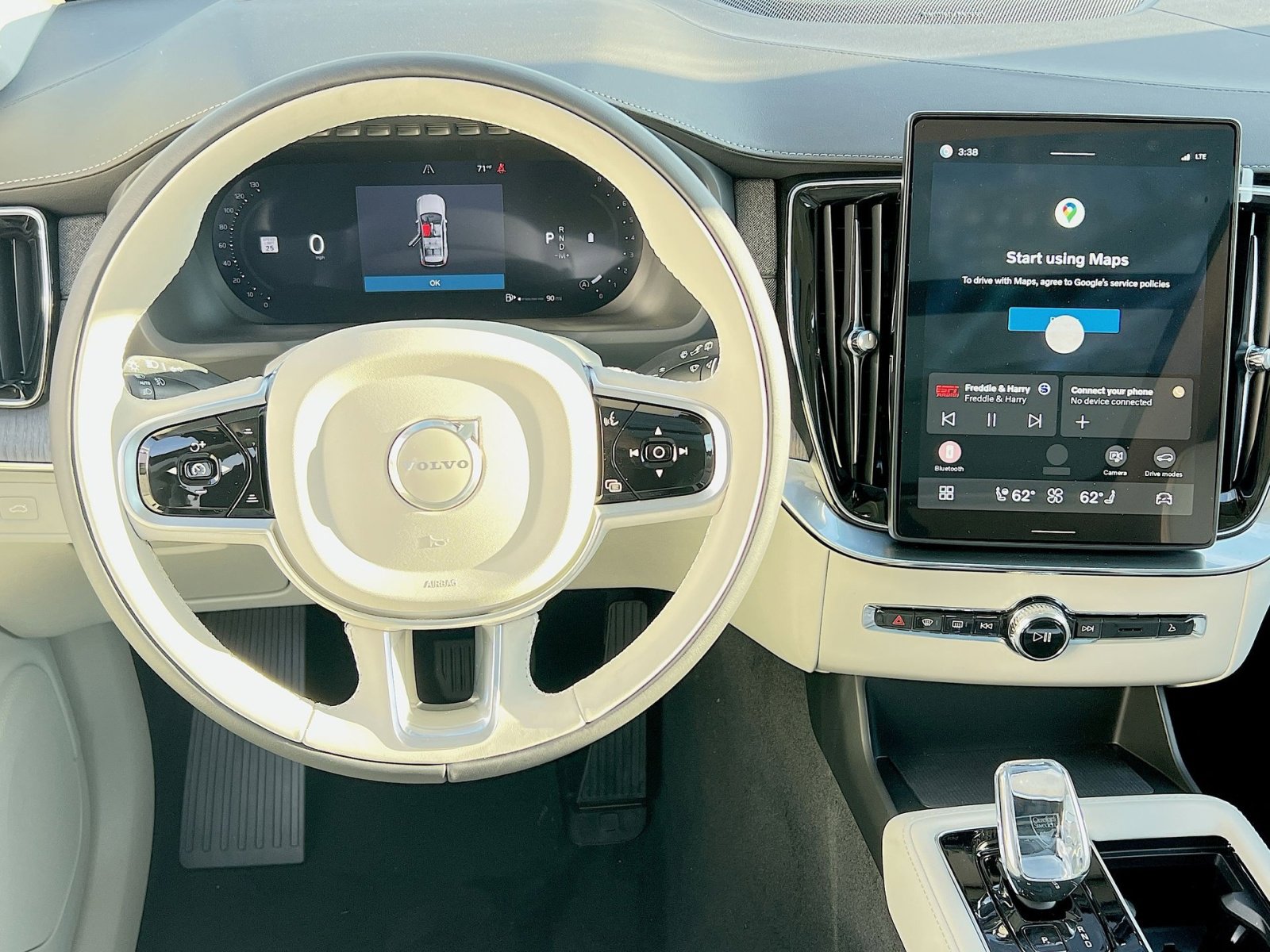 New 2026 Volvo XC90 B6 Ultra image 16