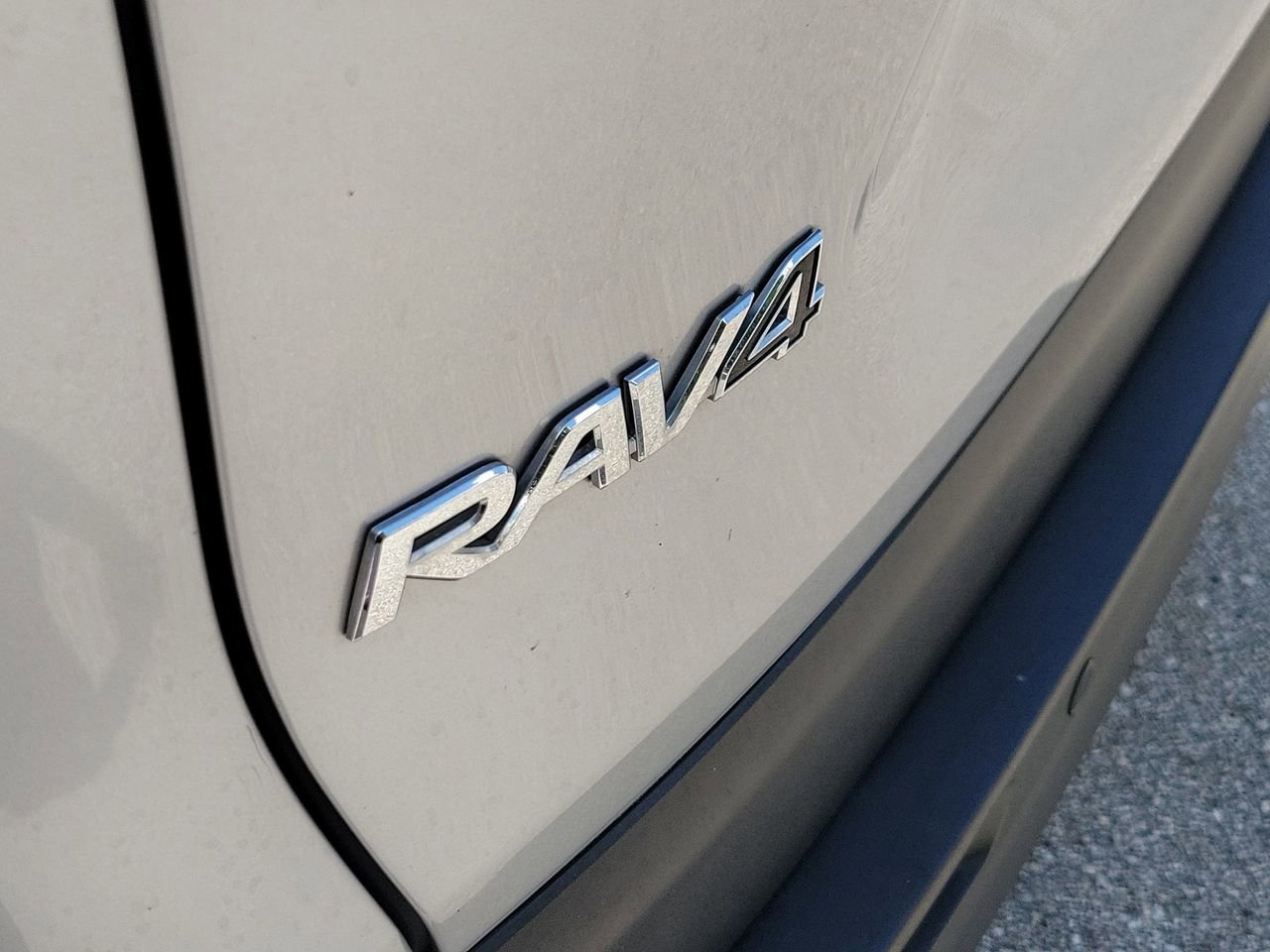 Used 2024 Toyota RAV4 XLE Premium w/ Weather Package AWD/4WD image 6