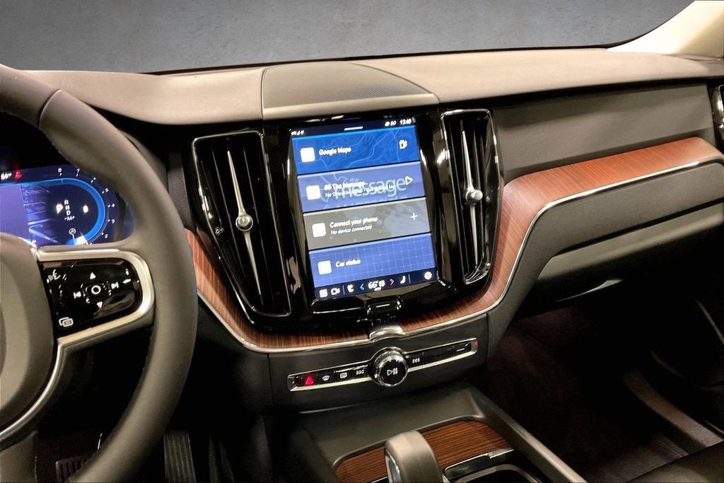 Certified 2023 Volvo XC60 B5 Plus w/ Climate Package image 9