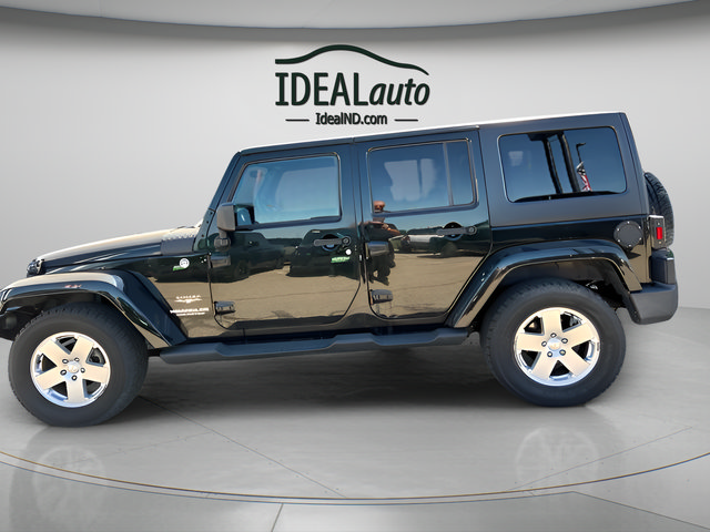 Used 2012 Jeep Wrangler Unlimited Sahara w/ Dual Top Group AWD/4WD image 5