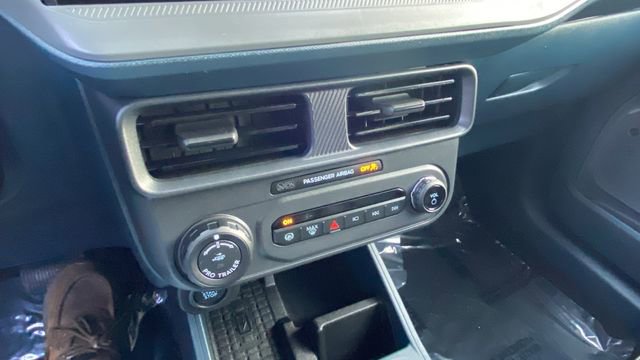 Used 2025 Ford Maverick Lariat w/ Black Appearance Package image 26