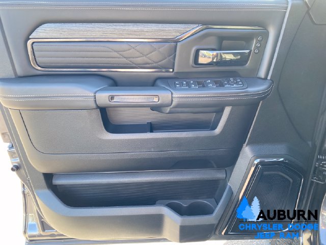 Used 2026 RAM 2500 Limited AWD/4WD image 9