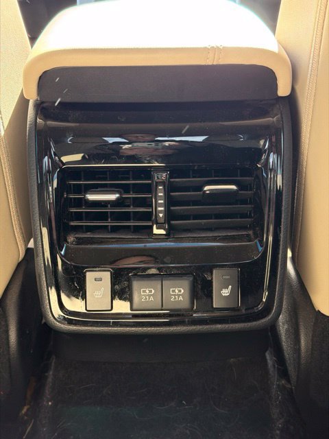 Used 2020 Toyota Avalon Limited w/ Advanced Safety Package FWD image 9