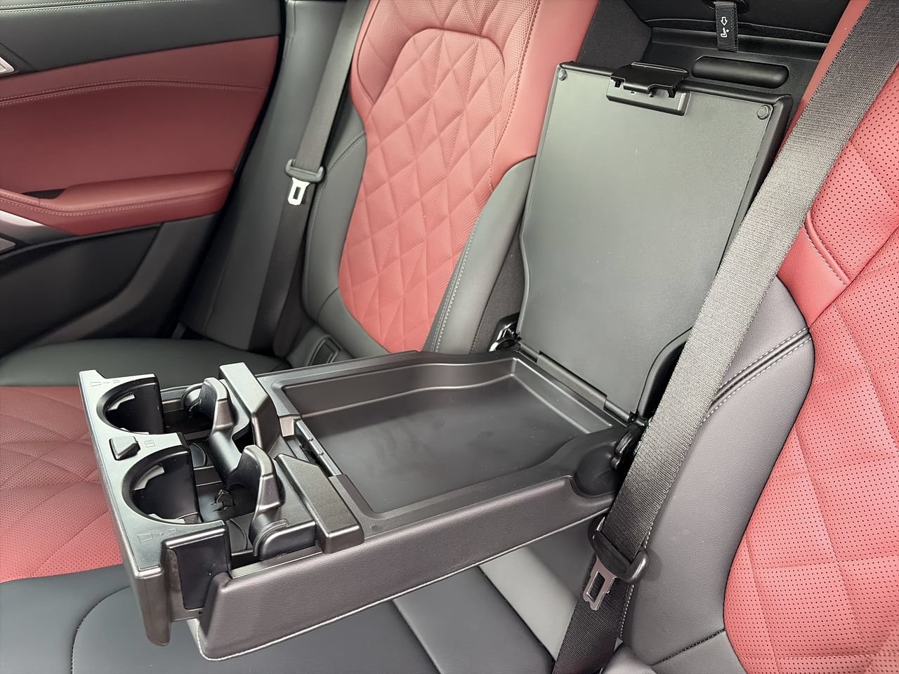 Certified 2026 BMW X6 M60i AWD/4WD image 33