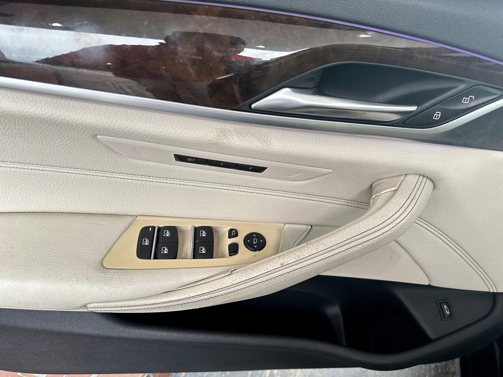 Used 2017 BMW 540i image 30