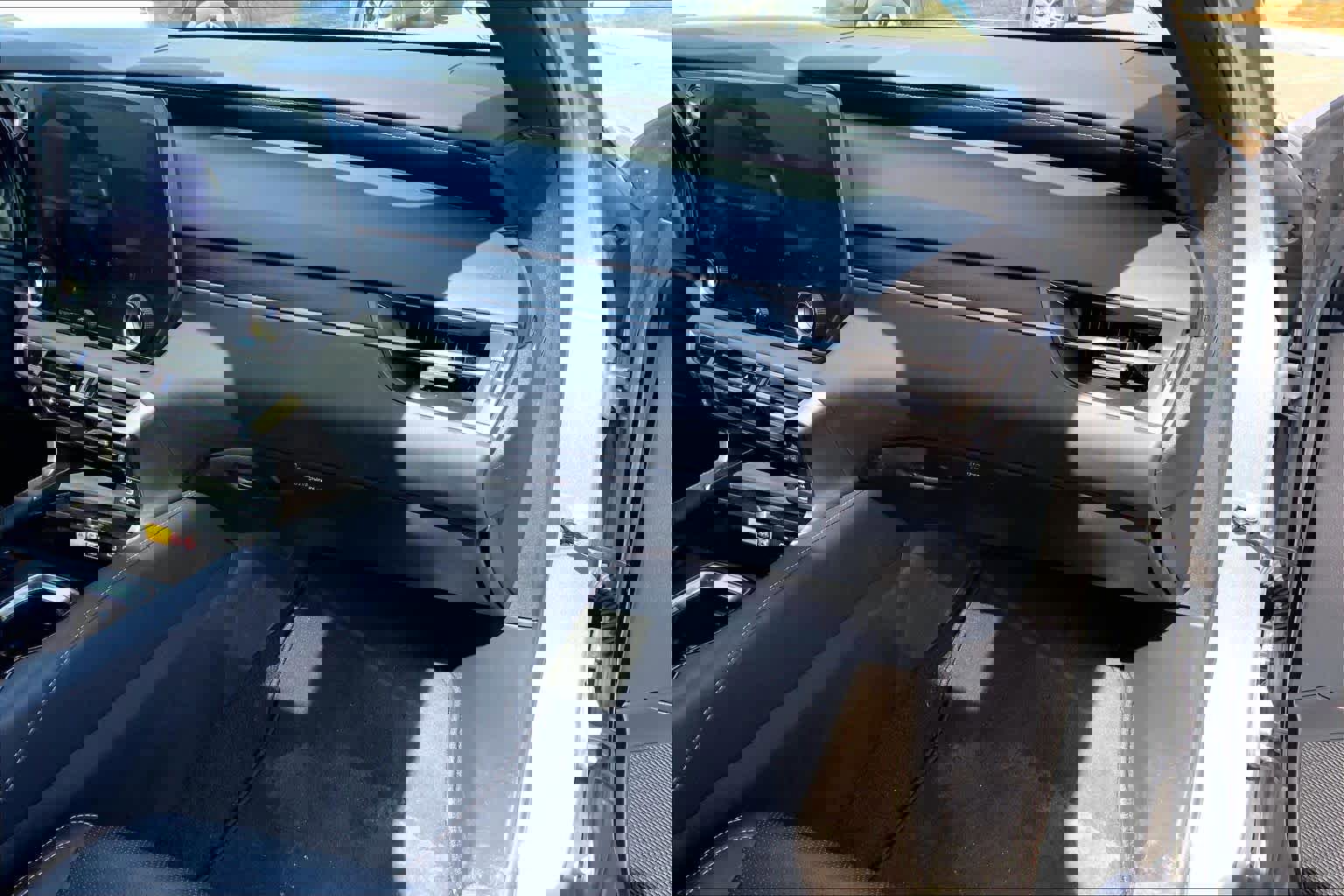 Used 2023 Lexus RX 350 Premium Plus w/ Accessory Package (Z1) image 19