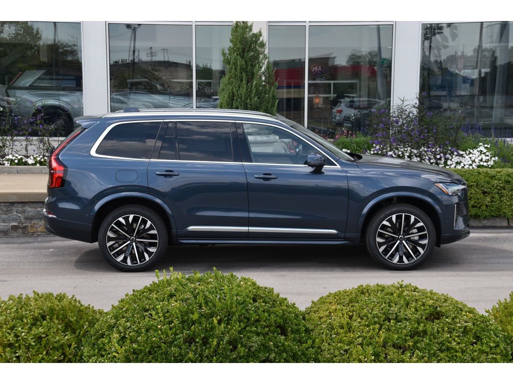 New 2026 Volvo XC90 B6 Plus w/ Protection Package Premier image 3