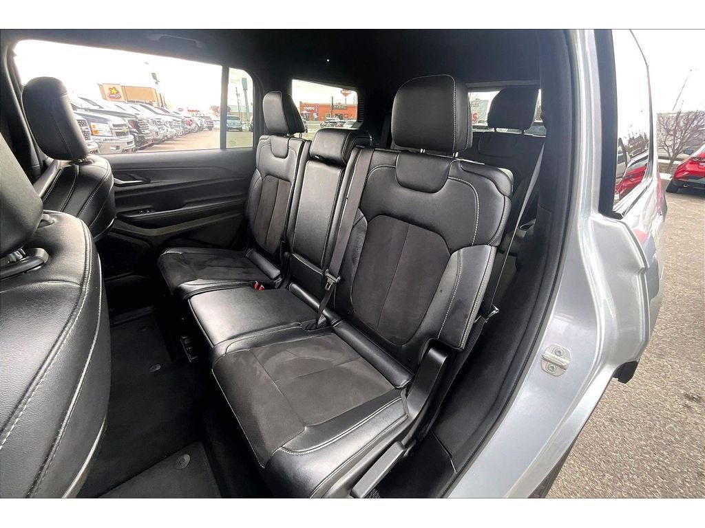 Used 2024 Jeep Grand Cherokee L Laredo AWD/4WD image 29