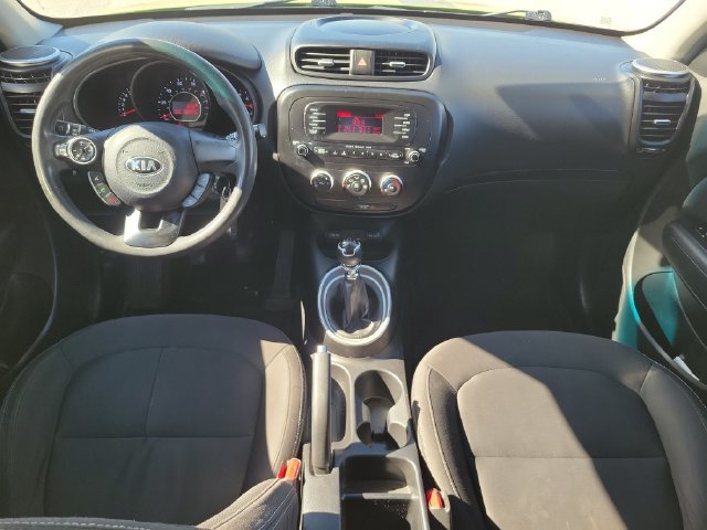 Used 2015 Kia Soul FWD image 11