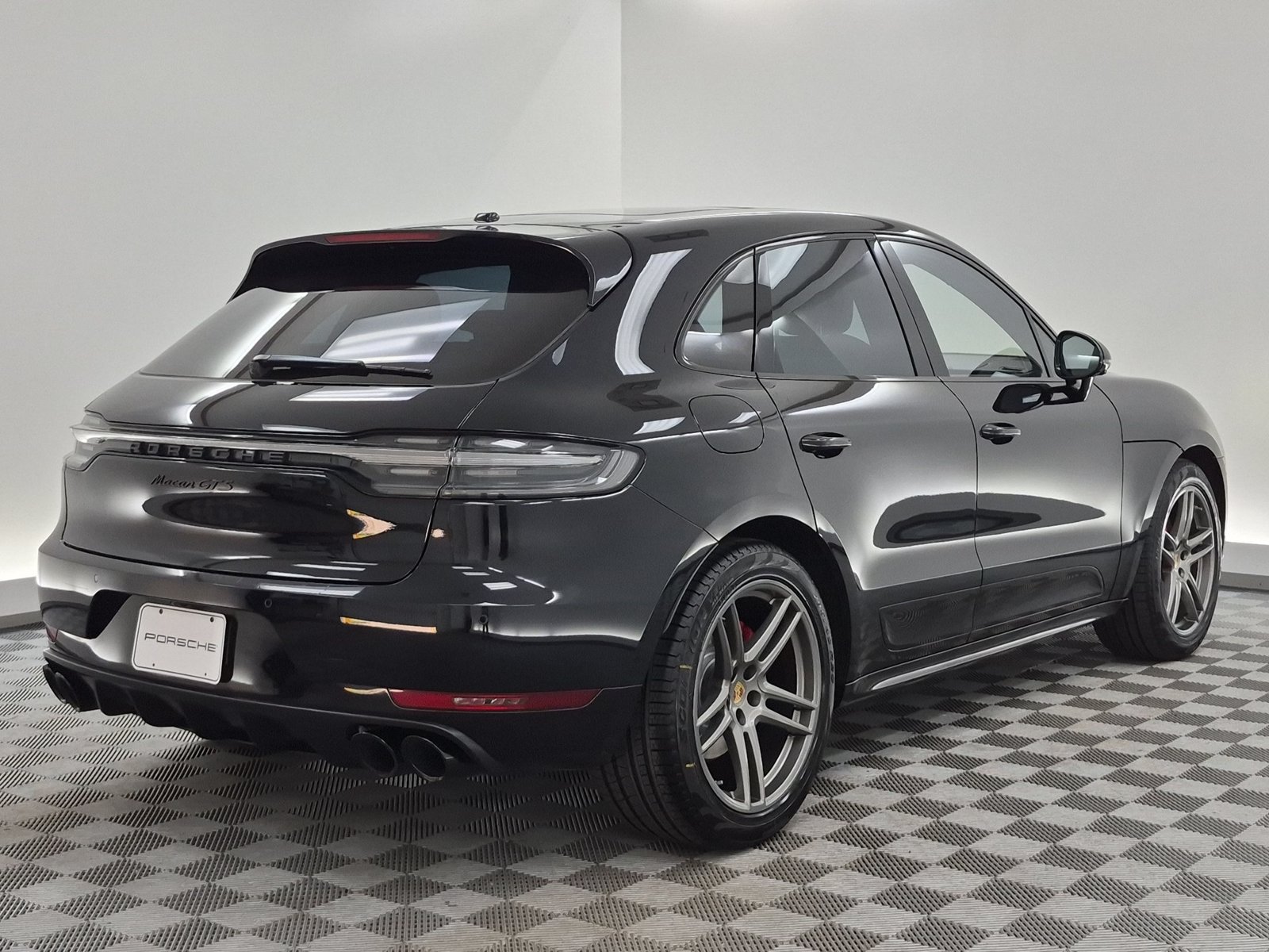 Used 2020 Porsche Macan GTS AWD/4WD image 9