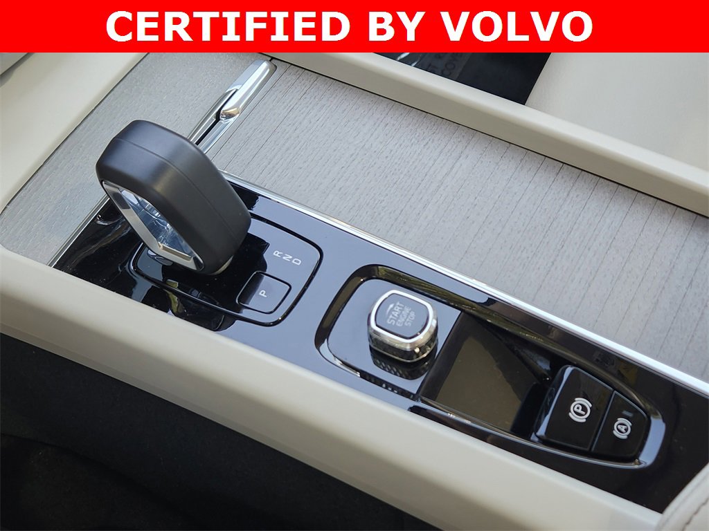 Used 2023 Volvo XC60 T8 Plus w/ Protection Package Premier image 26