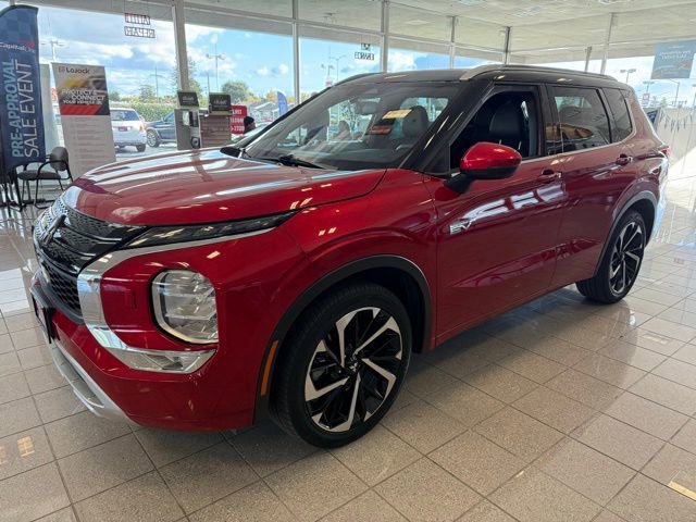 Used 2023 Mitsubishi Outlander SEL image 6