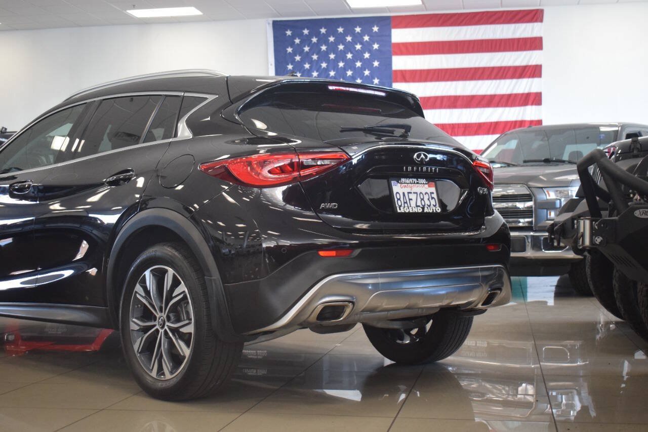Used 2018 INFINITI QX30 Premium w/ Navigation Package AWD/4WD image 19